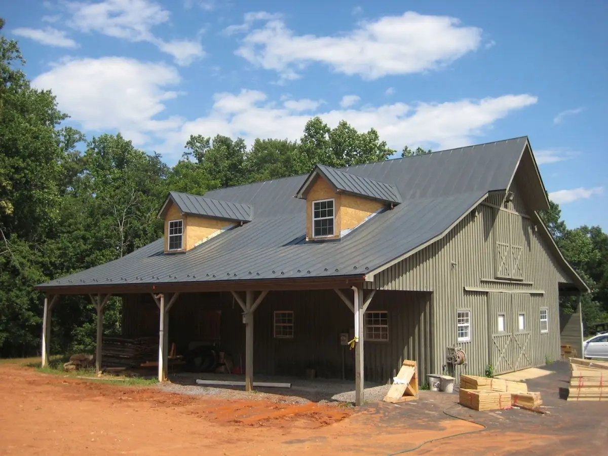 Expert Metal Roof Repair workmanship in Jacksonville Farms-Terrace